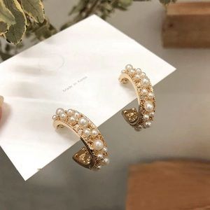 Gold pearl chunky thick hoop earrings ✨